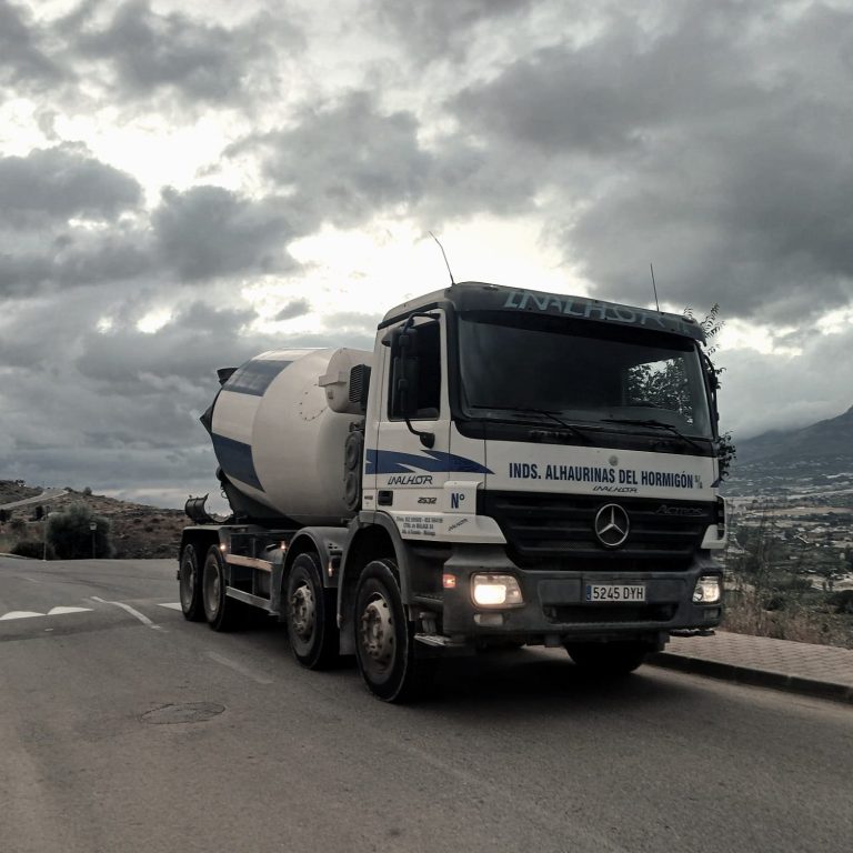CAMION HORMIGONERA TF INALHOR CAMION HORMIGONERA TF INALHOR